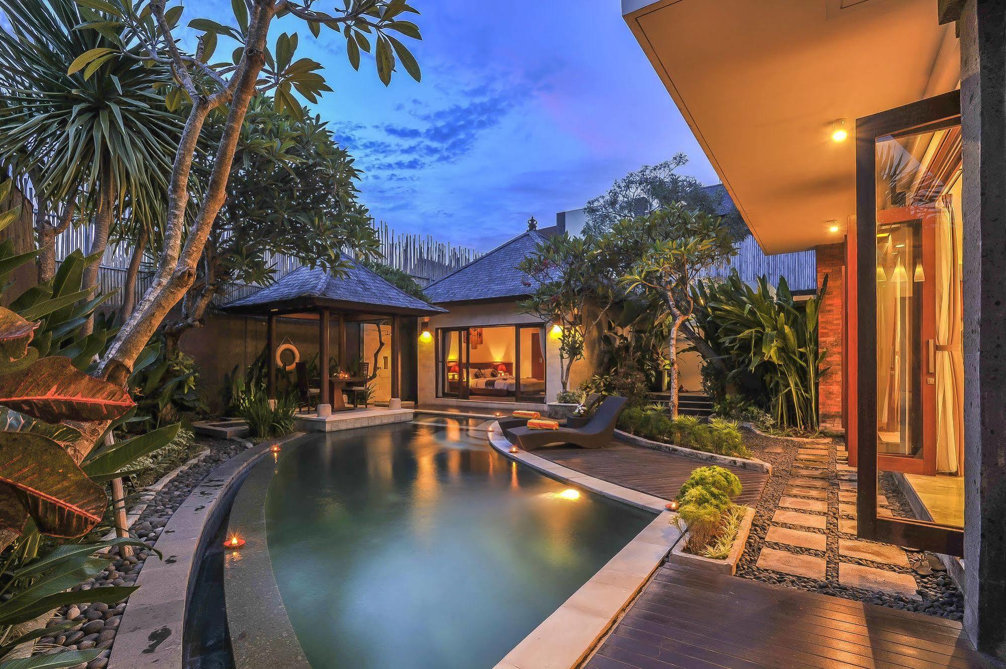 Aksata Villas Canggu Exterior photo